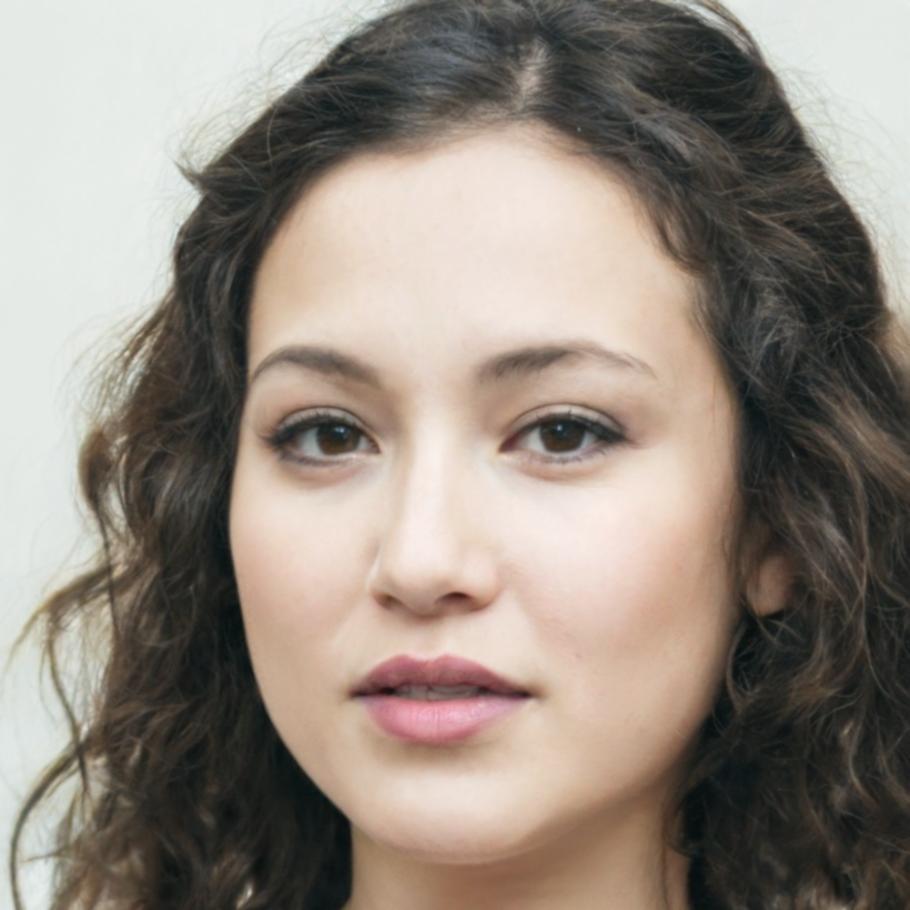 Yael Brodeur, Senior Financial Analyst